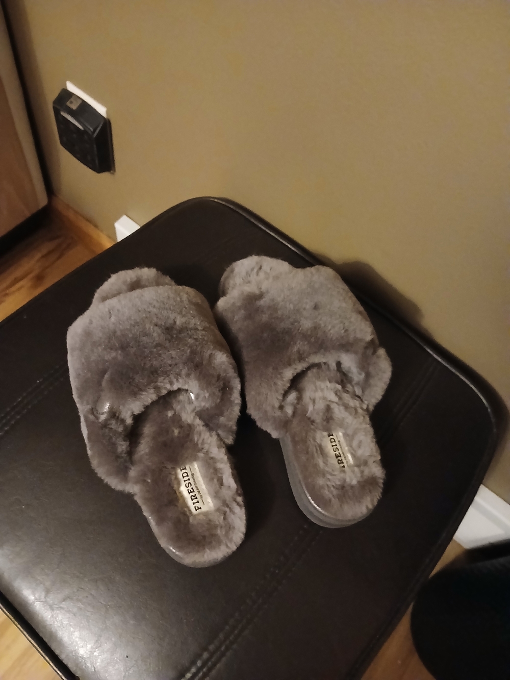 Plush Slide Slippers - Gray